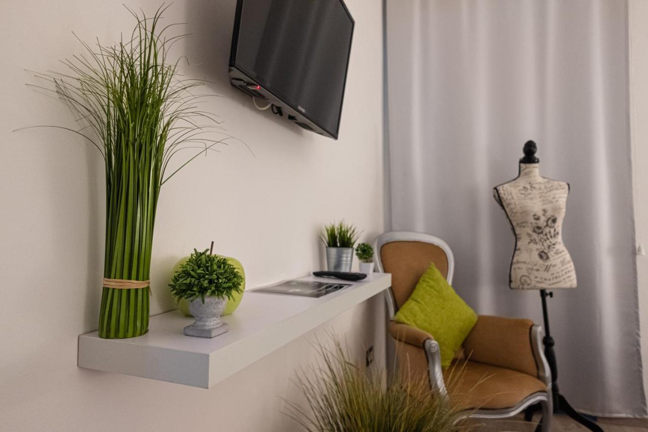 Apartmán Il Giardino Di Sybar Lecce Exteriér fotografie